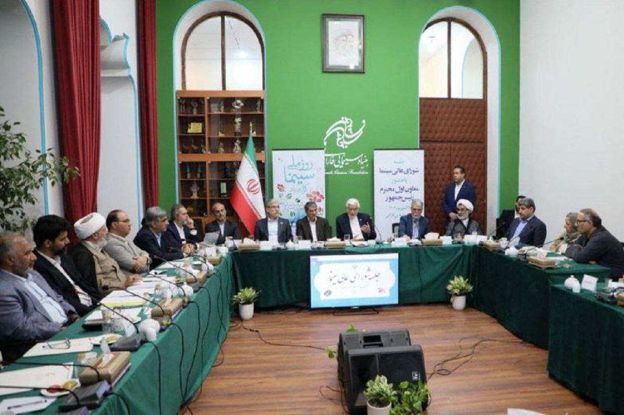دعوت عارف از هنرمندان ایرانی خارج از کشور برای بازگشت به وطن