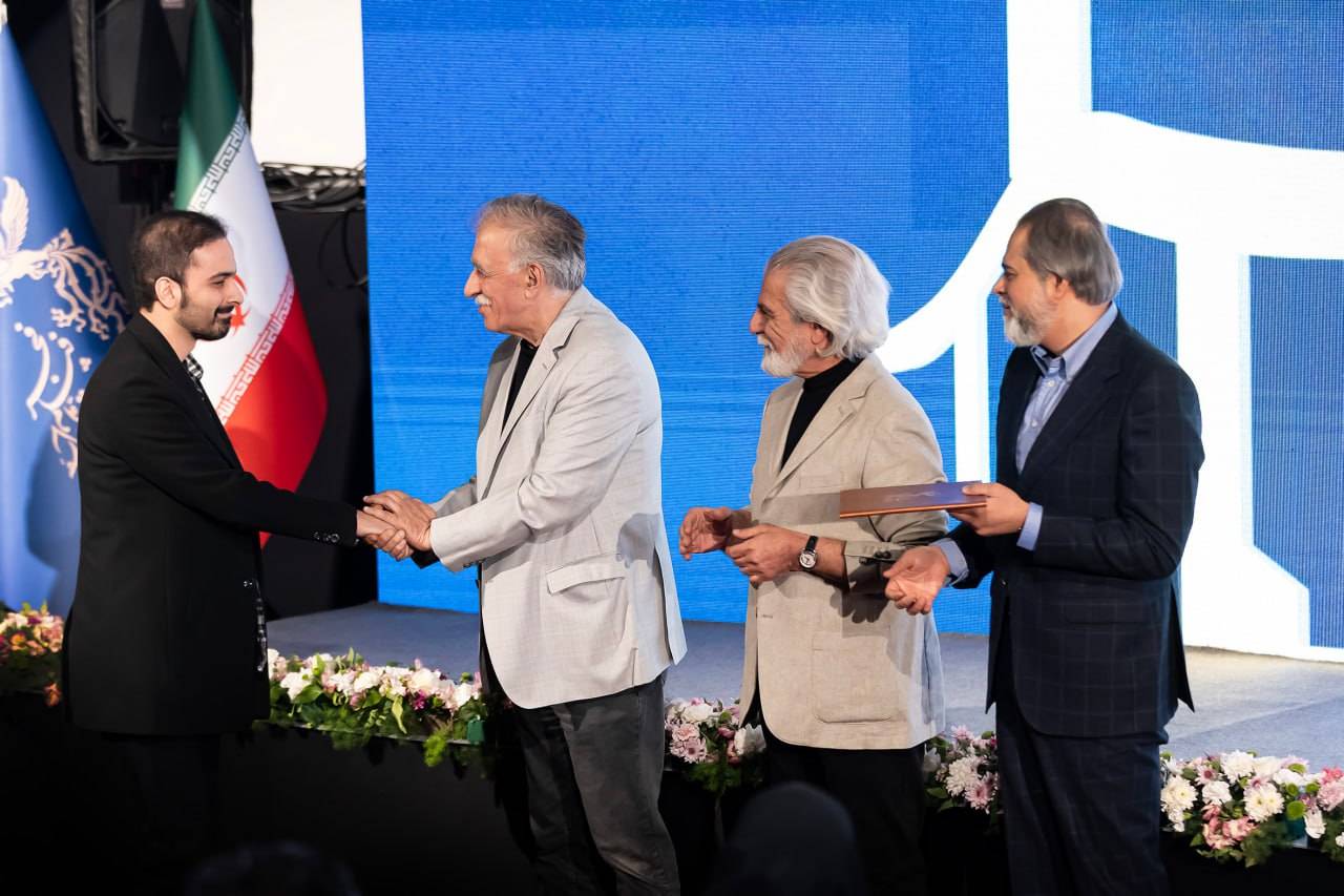 مراسم اختتامیه و اهدای جوایز بخش تجلی اراده ملی چهل و چهارمین جشنواره فیلم فجر در موزه سینما برگزار شد.